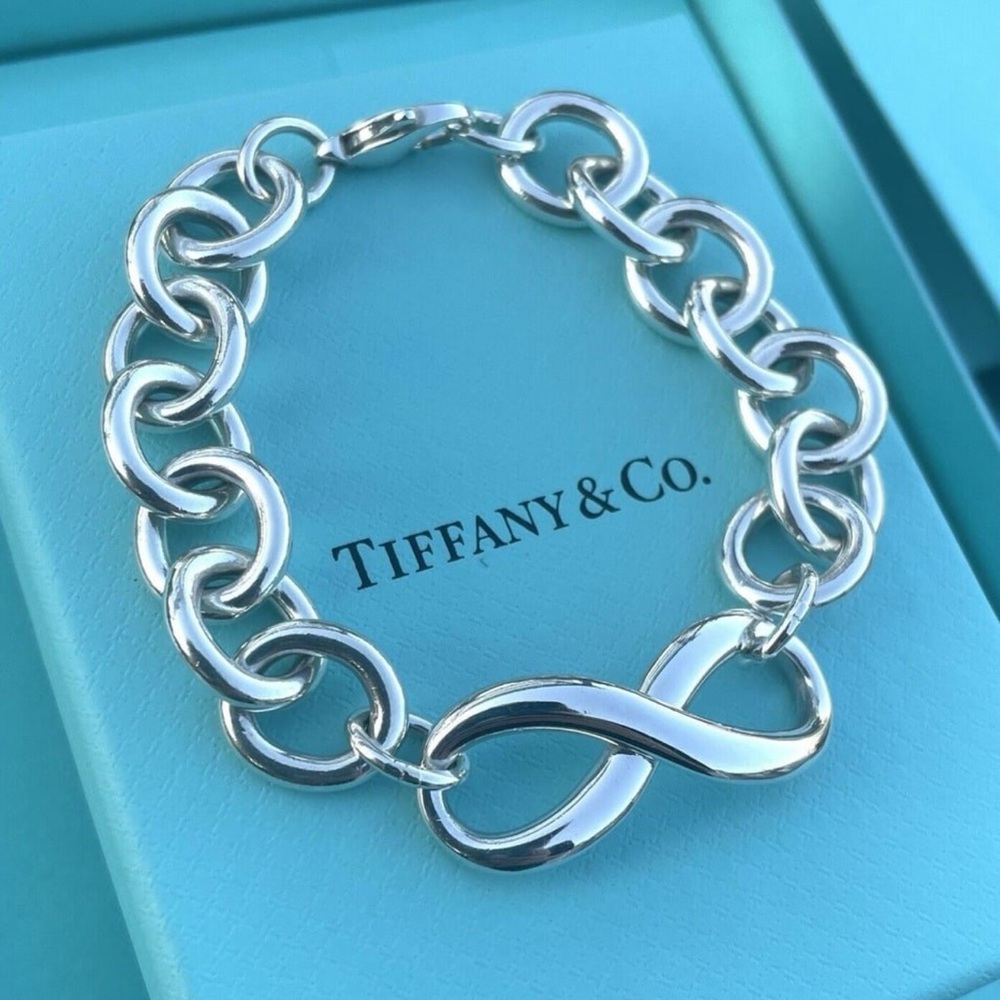 TIFFANY & Co STERLING SILVER 925 INFINITY CHAIN BRACELET